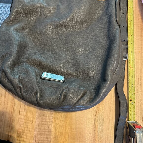 MARC BY MARC JACOBS LEATHER HOBO BAG - Picture 6 of 10